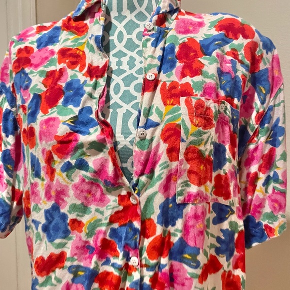 Short Circuit Vintage Floral Button Down - Picture 2 of 9